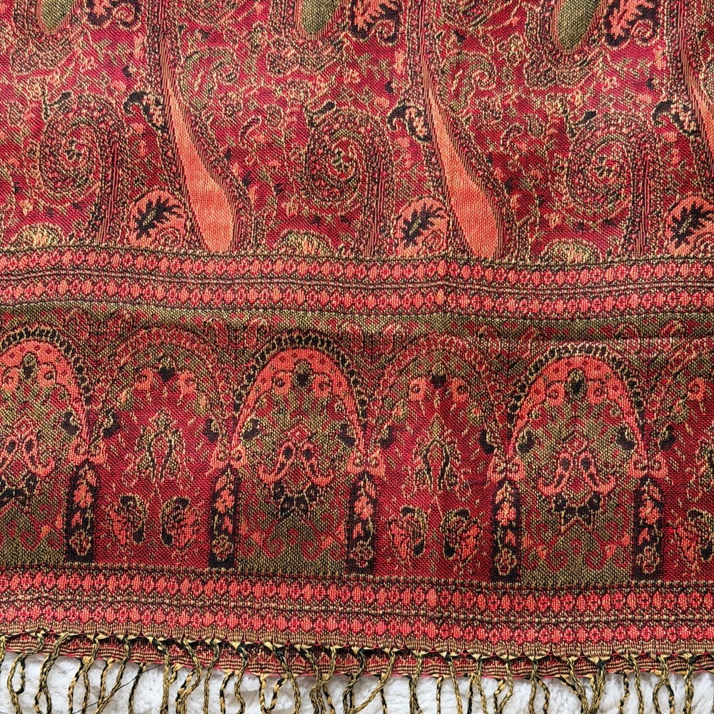 ALMHD Co Jerusalem Cashmere Red Paisley Fringe Shawl Wrap - Traditional Pattern - Picture 9 of 10